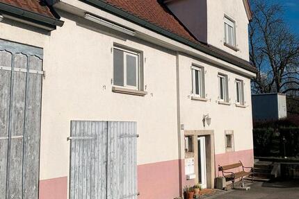 - Provisionsfrei - Charmantes Haus, zwei Etagen in Neckarhausen