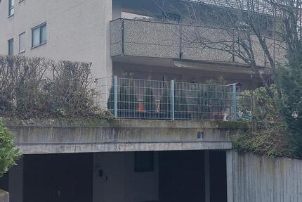 Großzügige, helle 3-Zimmer Wohnung mit Terrasse und Gartenanteil