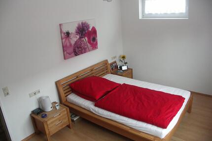 2 Zimmer EG Wohnung 67 m², EBK, Balkon, gute ruhige Lage