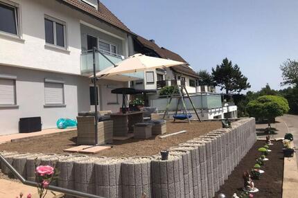 Haus mit 3 FamilienWohnungen !