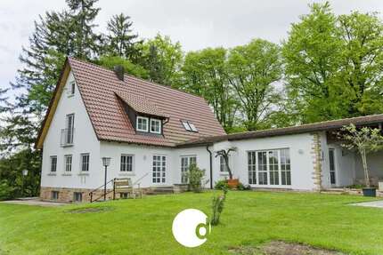 Haus zum Mieten in Esslingen am Neckar 2.930 € 172 m²