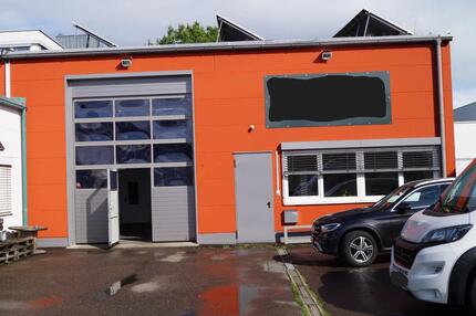 Gewerbehalle Produktionshalle Lagerfläche & Büro Parkplätze